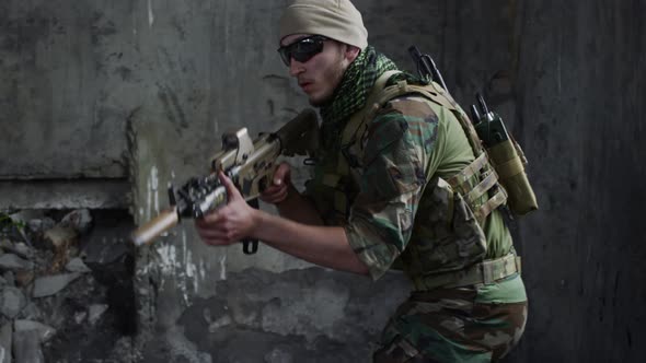 Sniper Aiming in Destroyed Building alt