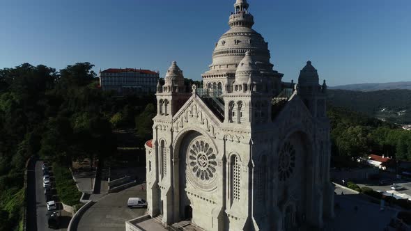 Santa Luzia Church Sanctuary. Aerial View in Viana do Castelo, Portugal alt
