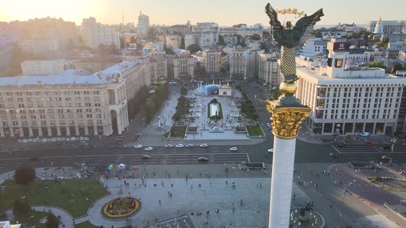 Monument in the Center of Kyiv, Ukraine. Maidan. Aerial View alt