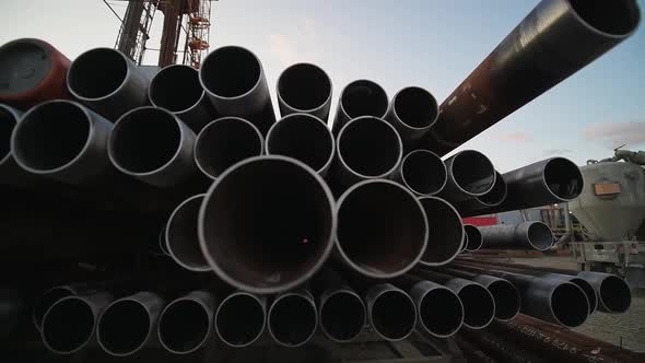 Operation of a Drilling Rig on an Oil Platform in the Oil and Gas Industry alt