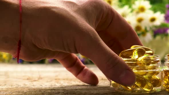 Medicinal Herbal Extracts and Dietary Supplements alt