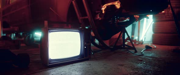 Old TV in a Garage alt