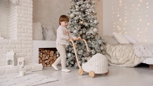 The Child Plays in the New Year's Interior alt