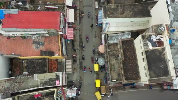 Top down view of busy street in Bangalore alt