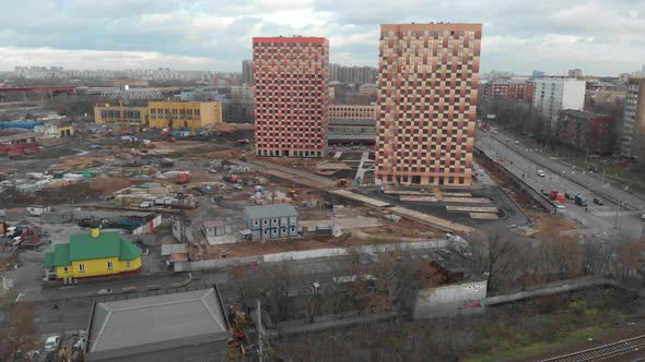 A New Residential Complex is Being Built in Moscow alt