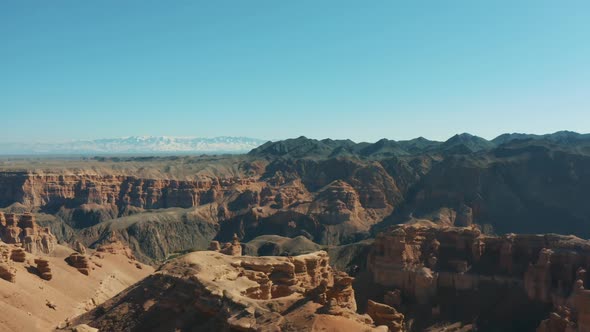 Flight Over The Canyon alt