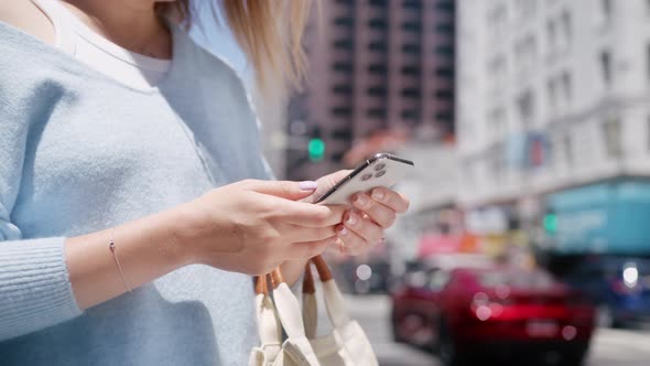 Slow Motion Close Up Businesswoman Hands Standing Outdoors on Busy City Street alt