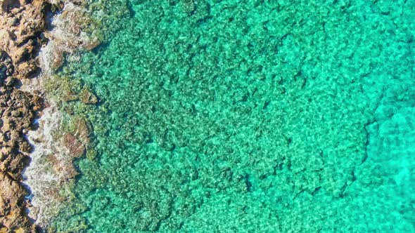 Crystal Clear Blue Sea alt