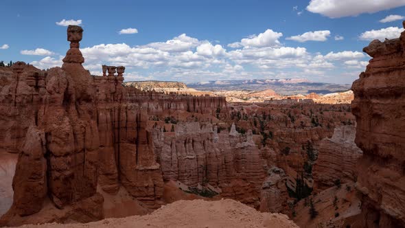 The Incredible Rock Formations At Bryce Canyon alt
