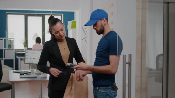 Businesswoman Paying with Contactless Credit Card Takeaway Delivery Food Meal Order alt