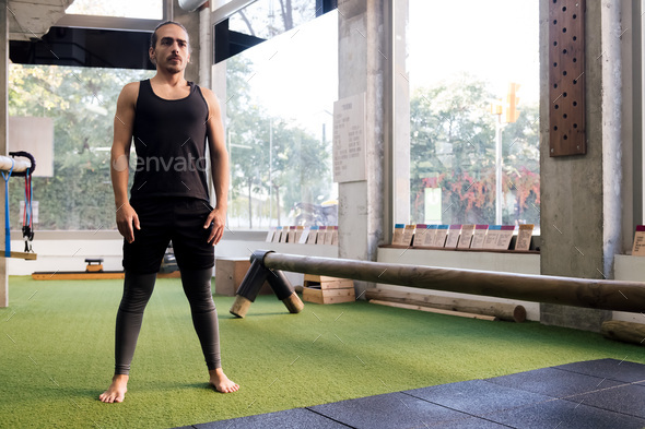 athlete standing focused and concentrated at gym Stock Photo by Raul ...