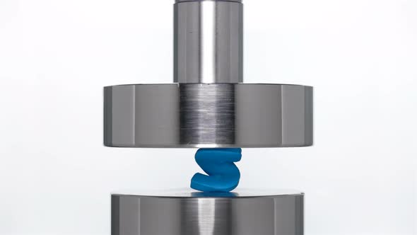 The Appearance of the Number Five When Lifting the Rod From a Hydraulic Press alt