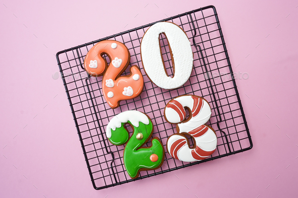 Gingerbread in the form of numbers 2023