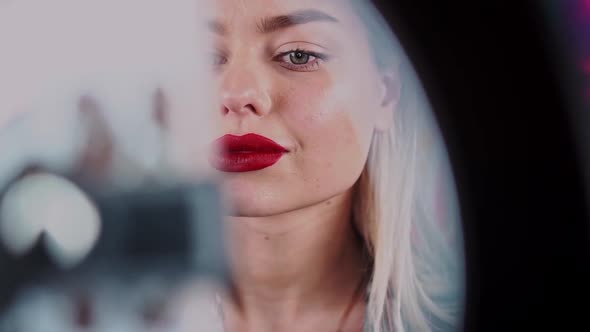 Cute Sexy Girl Dancing Tik Tok in Studio