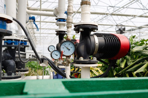 Pipelines and pumps for heating and irrigation in a modern greenhouse