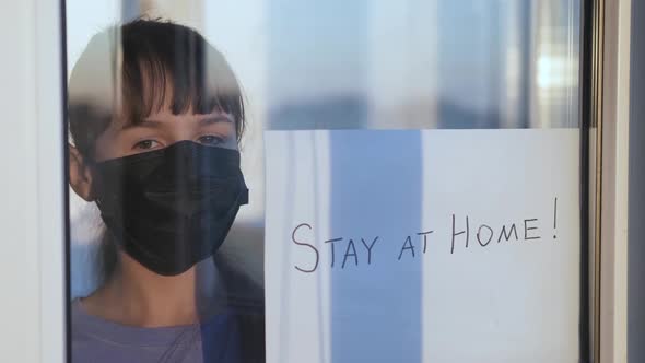 Quarantined life. Life behind the glass. alt