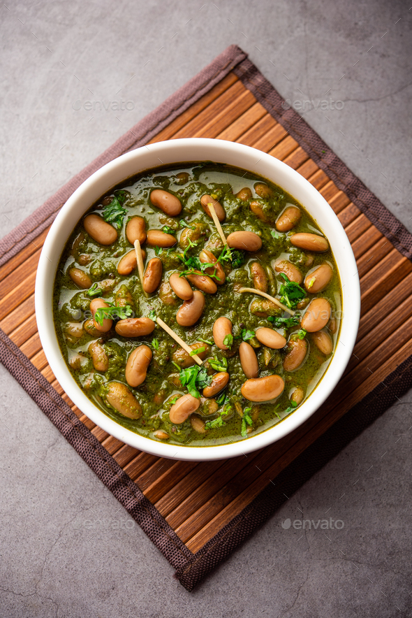 Palak rajma Masala is an Indian curry prepared with red kidney beans