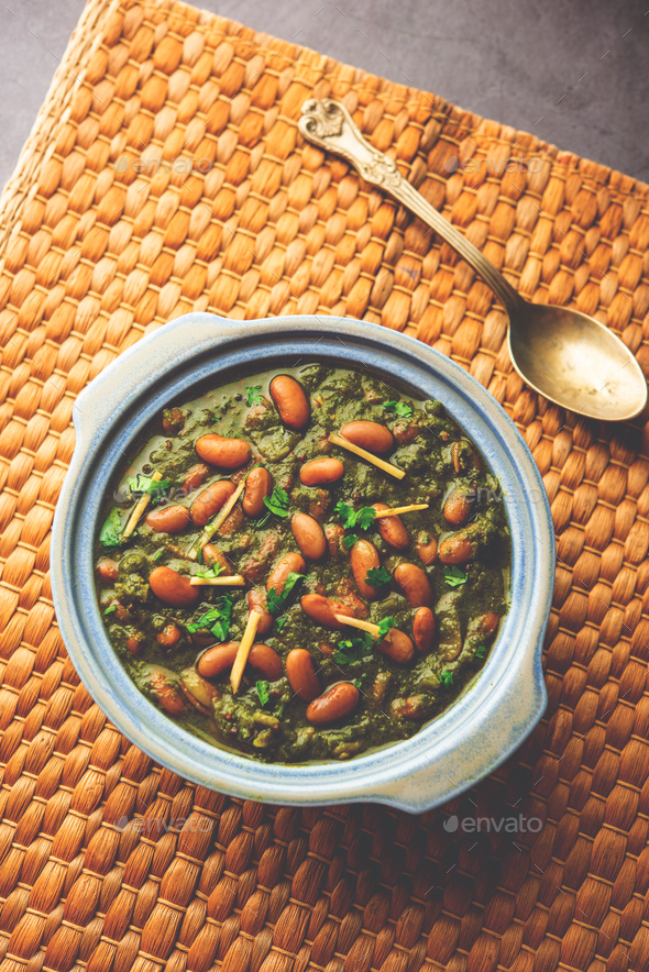 Palak rajma Masala is an Indian curry prepared with red kidney beans