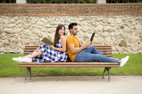 Lover's bench, top romance scene