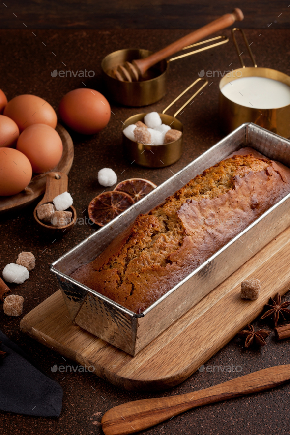Traditional spice gingerbread cake with honey, ginger, cinnamon, nutmeg