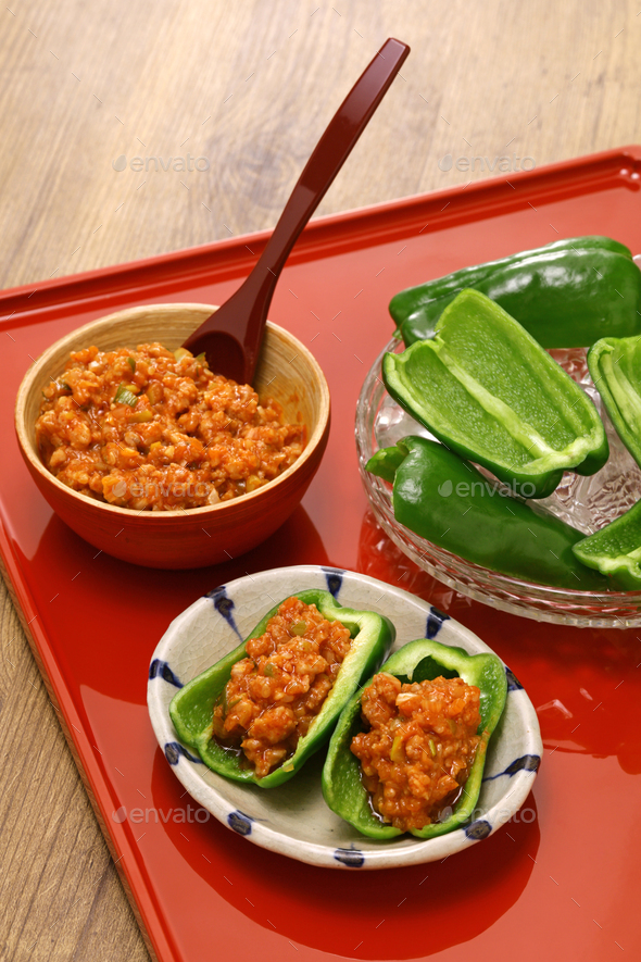 chilled fresh green peppers and Niku Miso (ground pork miso dip), a