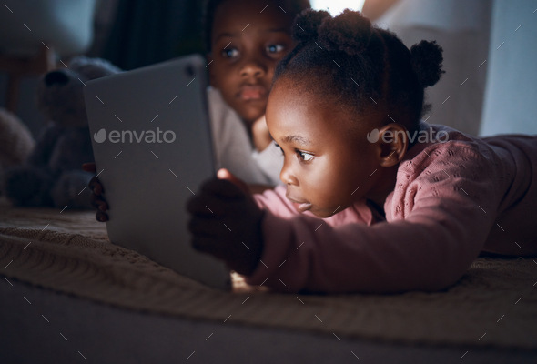 Our study shows younger siblings spend more time on screens than big sisters and brothers