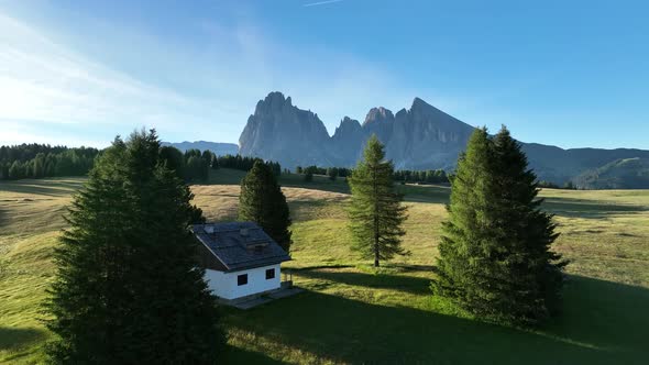 Sunrise on the Seiser Alm in the Dolomites mountains alt