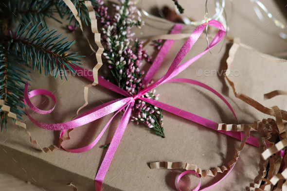 Creative gift wrapping ideas. Personalized gifts. Ribbon.