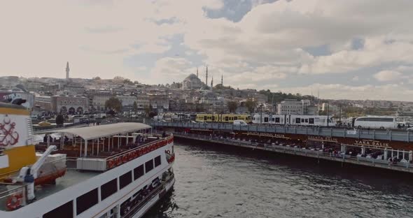 Istanbul Ferry Eminonu alt