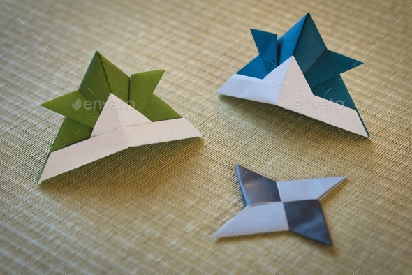 Japanese headpieces and shuriken made by origami Stock Photo by Buntan2019