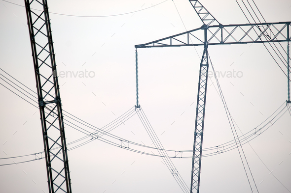 High voltage power line with insulation divider of electric power wires for safe