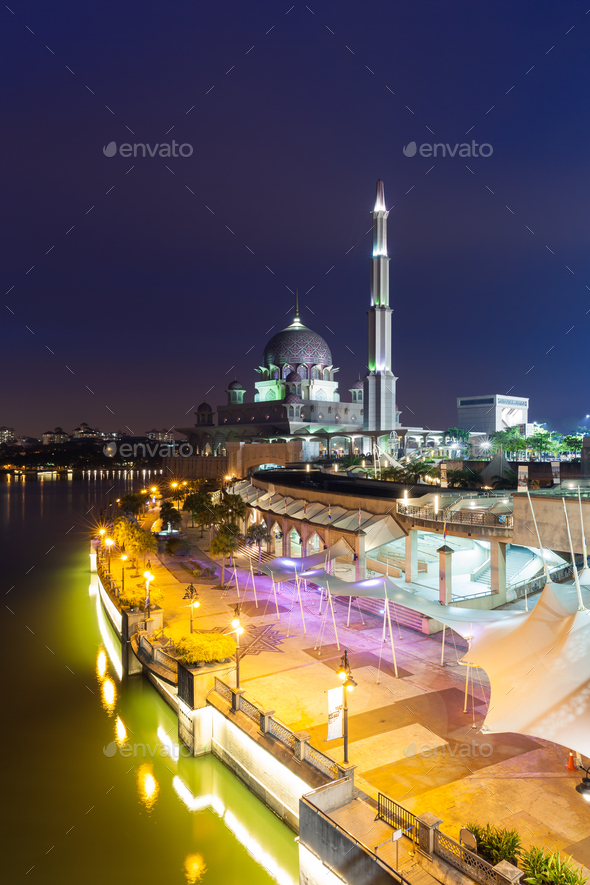 Beautiful pink Putra Mosque at dusk, Putrajaya, Malaysia - Stock Photo - Images