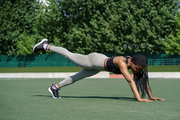 Woman Beginner Starts Intensive Training For All Types Of Muscles To woman-beginner-starts-intensive-training-for-all-types-of-muscles-to