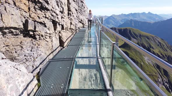 Thrill Walk Schilthorn alt
