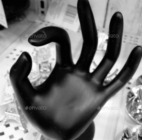 Hand! Black and White! NOMINATED!!