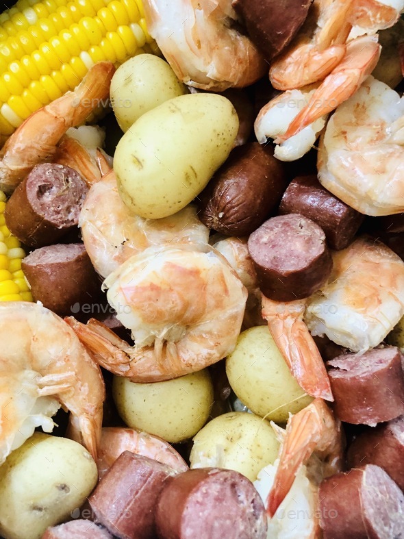 Closeup Of A Low Country Boil With Delicious Seafood And Vegetables   3b4edc97 Dd7c 4736 89c7 0a0015d7c629 