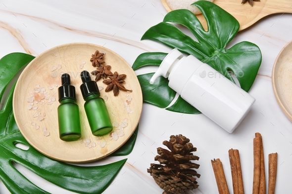 Natural skincare beauty product with spices oil, Cosmetic pump bottle containers packaging
