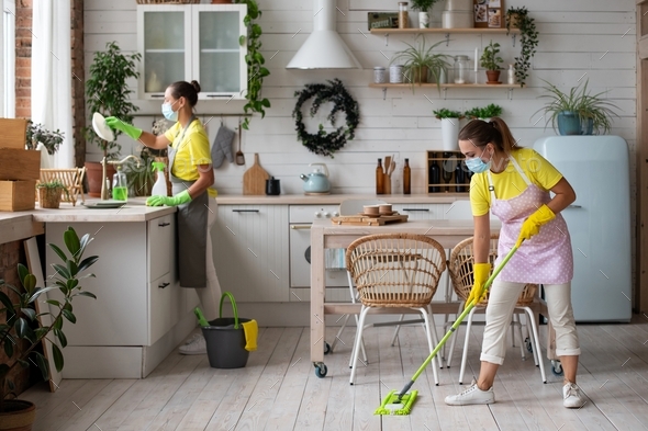 General cleaning of the kitchen. Professional housekeeping service.