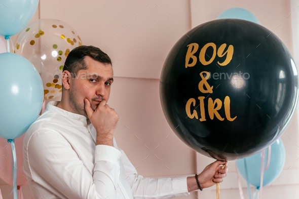 Expectant parents are having a gender reveal party.