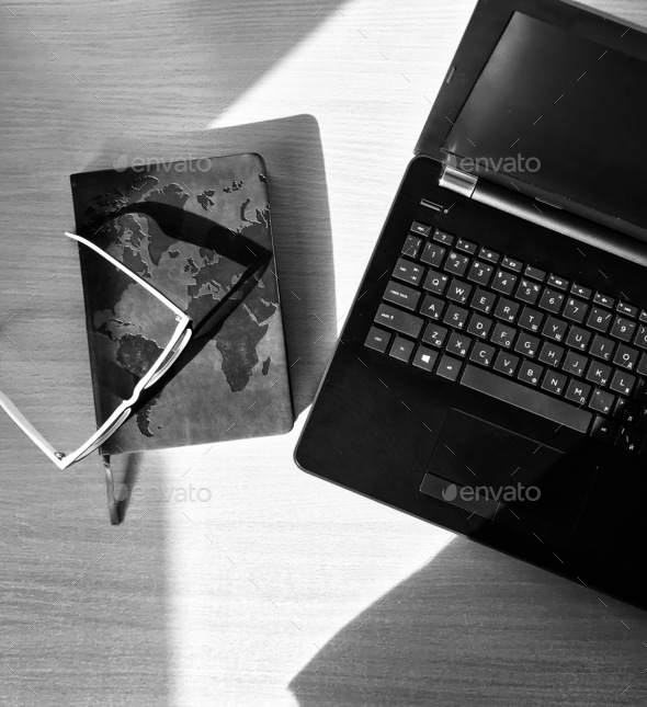 Flat lay laptop || Using technology || Notebook || Tech || Glasses || Smart || Work || Job | Planner