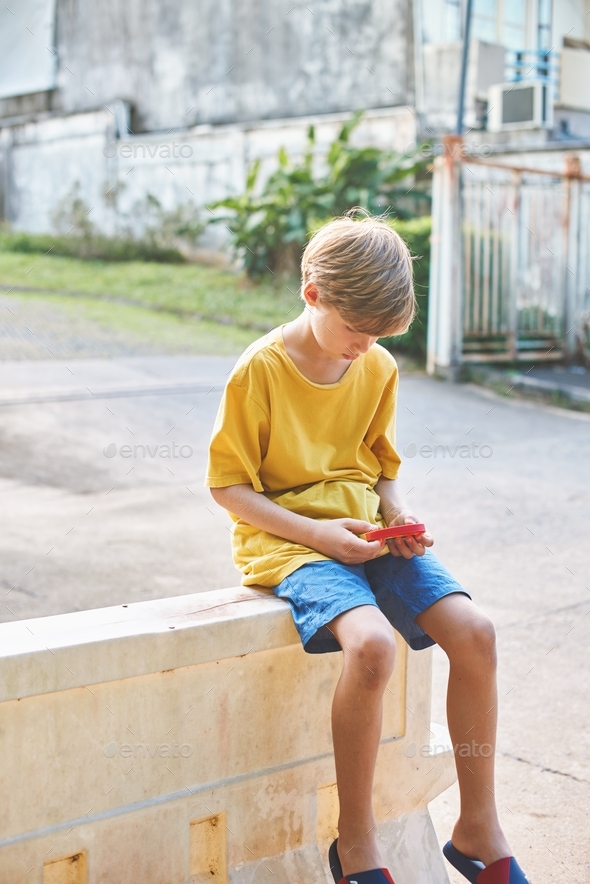 Push Popper fidget toy is the ideal toy to get rid of your frustration