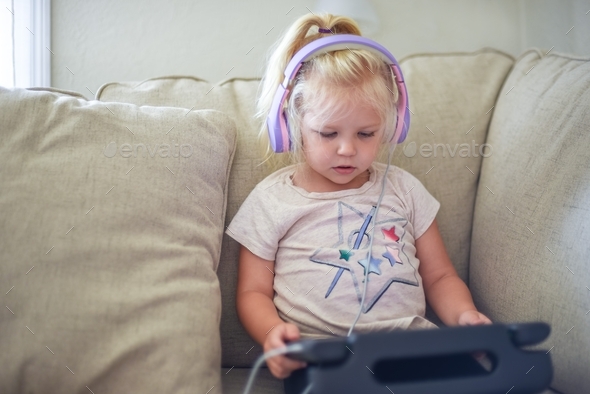 Child in virtual classroom at home