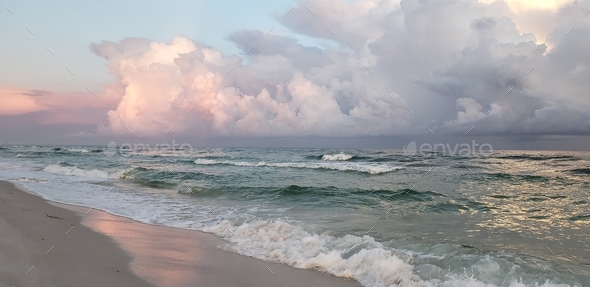 A beautiful oceanscape awaits the tourism crowd headed to the sunshine state.