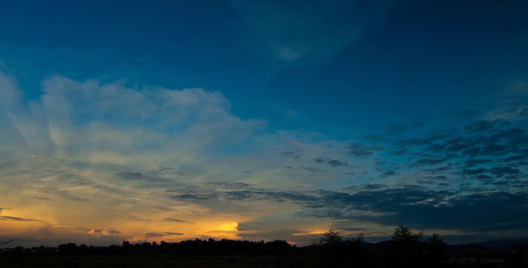 Morning Clouds Time Lapse - 3K Resolution alt