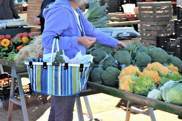 farmers markets sell local goods. from fruits and veggies to honey and maple syrup farm to market - Stock Photo - Images