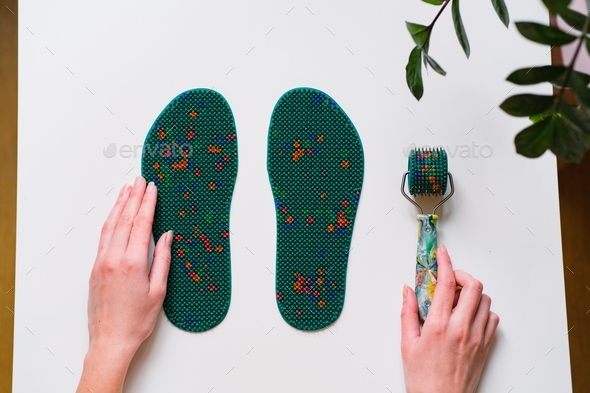 Applicator Lyapko. Insoles and roller with needles. Health improvement and disease prevention.