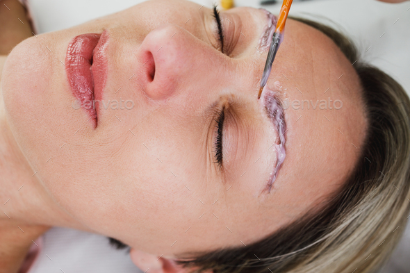 Procedure Eyebrows Lamination