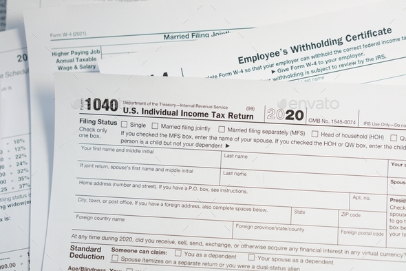 U.S. Individual Income tax return, 1040 , withholding certificate  - Stock Photo - Images