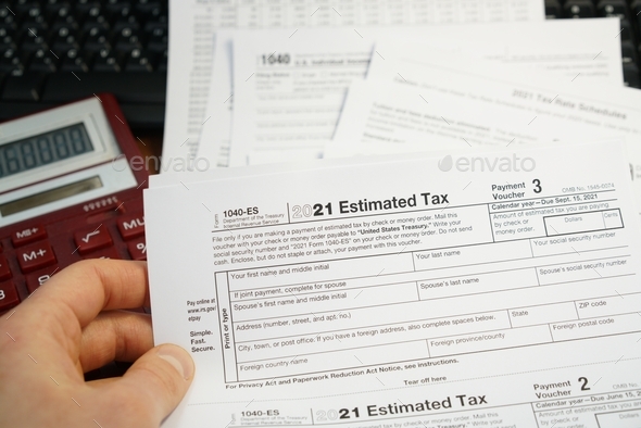 U.S. Individual Income tax return, 1040 , withholding certificate  - Stock Photo - Images