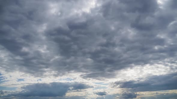 Clouds Move Smoothly in the Blue Sky. Timelapse. Cloud Space. alt